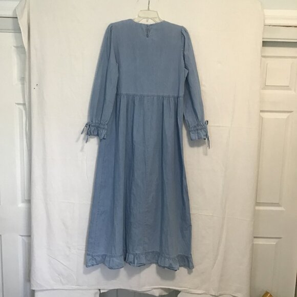 Benin Plain Crew Neck Dress with Back Keyhole Button Size 8 - Picture 9 of 15